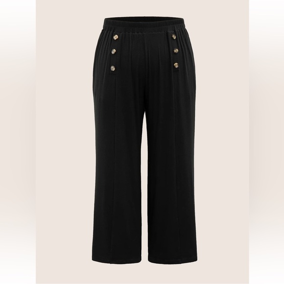 BloomChic Plus Size Supersoft Essentials Button Detail Wide Leg Pants - Picture 6 of 7